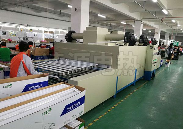 LED(T8)灯管热收缩炉应用案例